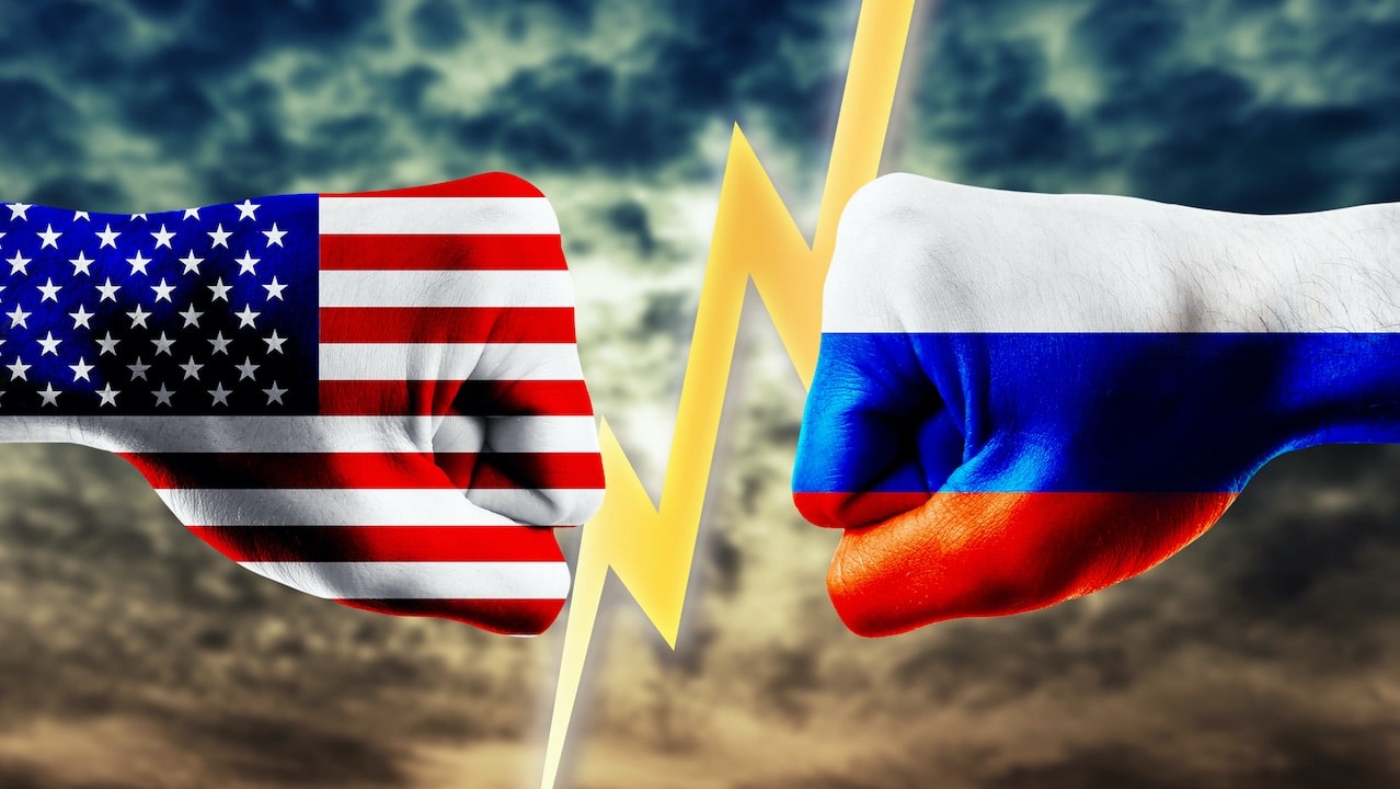 Rissa Usa-Russia a colpi di tweet: è Guerra fredda in salsa social thumbnail