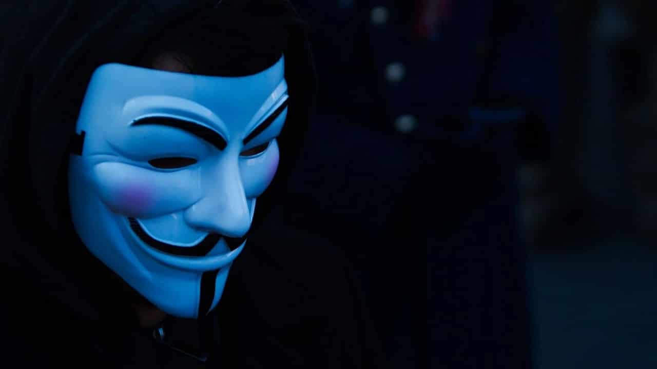 Tagliato il discorso di Putin, Anonymous festeggia thumbnail