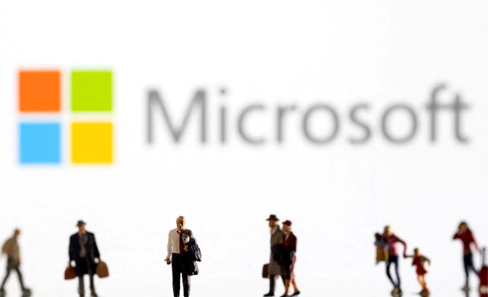 Microsoft sospende le vendite in Russia thumbnail