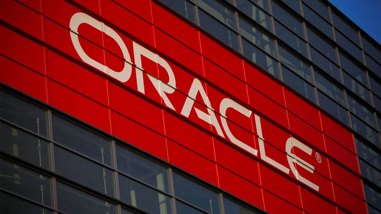 Oracle sospende le attività in Russia thumbnail