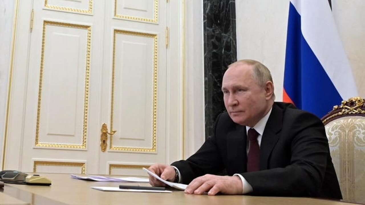 Il discorso di Putin slitta per via di un attacco hacker thumbnail