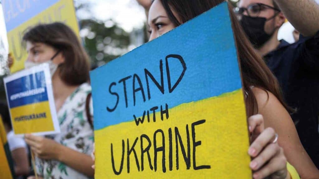 reface app ucraina contro la guerra-min