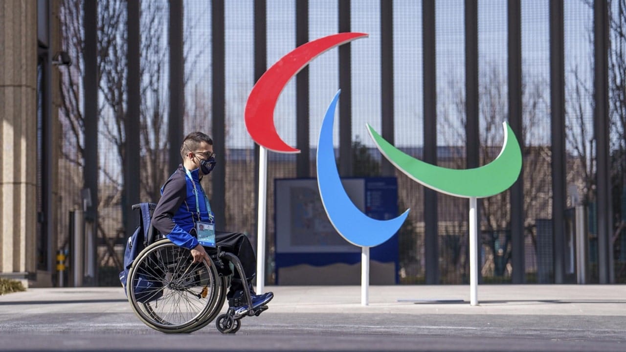 Paralimpiadi, bannati gli atleti russi e bielorussi thumbnail