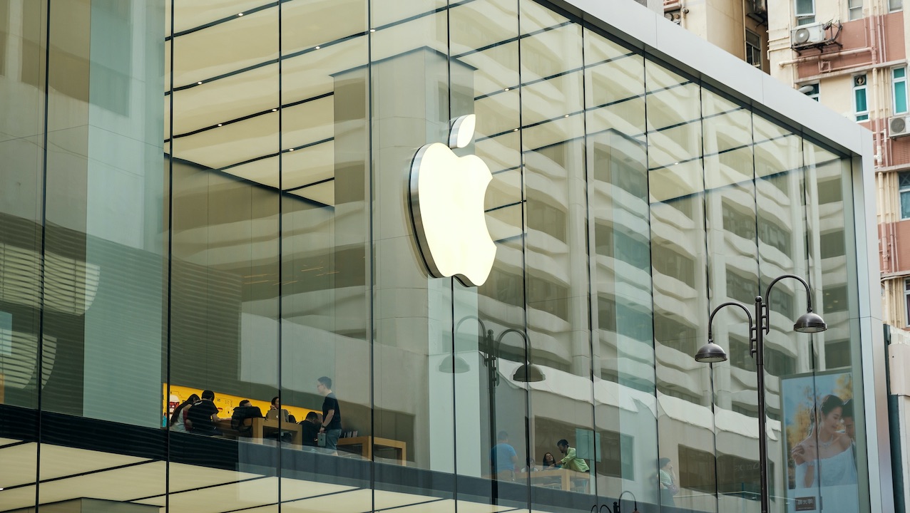 L'ex avvocato di Apple si dichiara colpevole di insider trading thumbnail