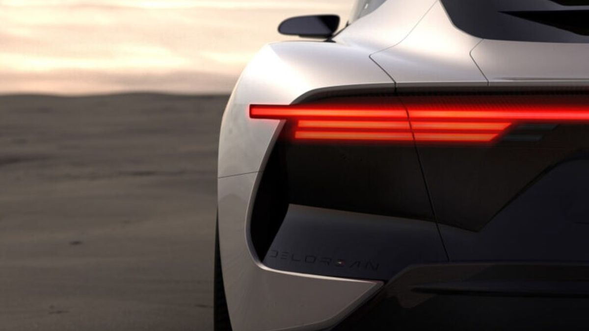 DeLorean, la nuova concept car elettrica sarà svelata ad agosto thumbnail