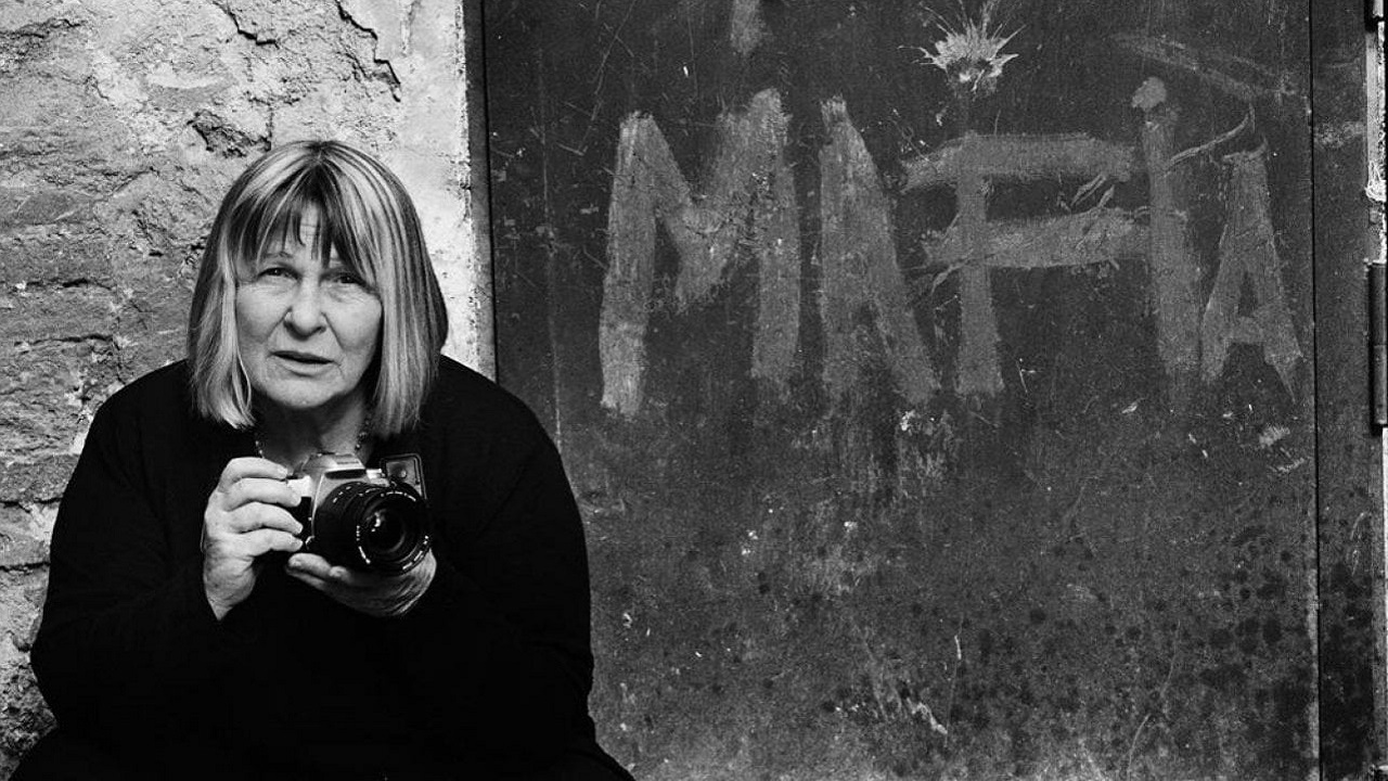 Addio a Letizia Battaglia: la famosa fotografa muore all'età di 87 anni thumbnail