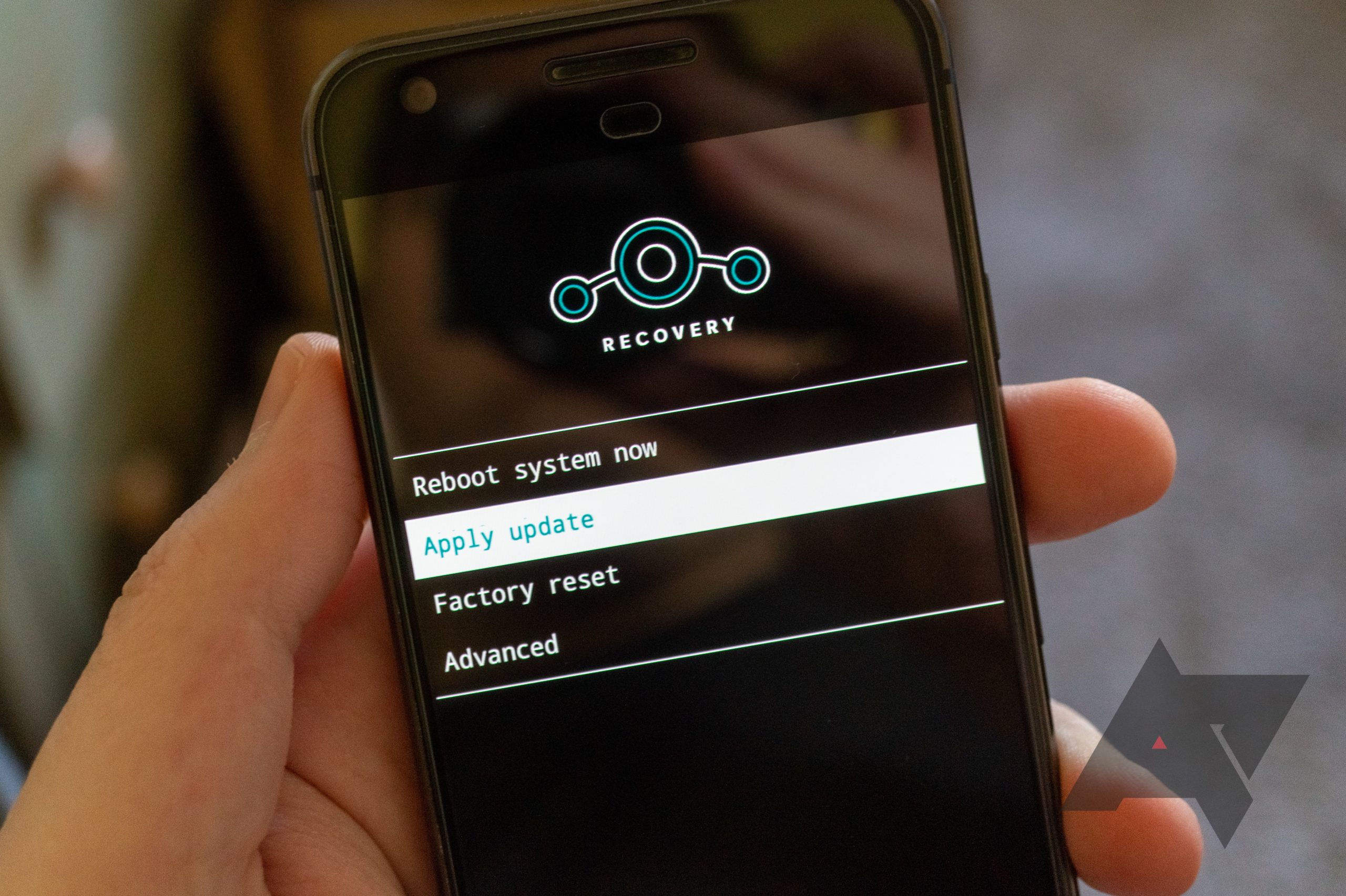 LineageOS è finalmente disponibile su Android 12 thumbnail