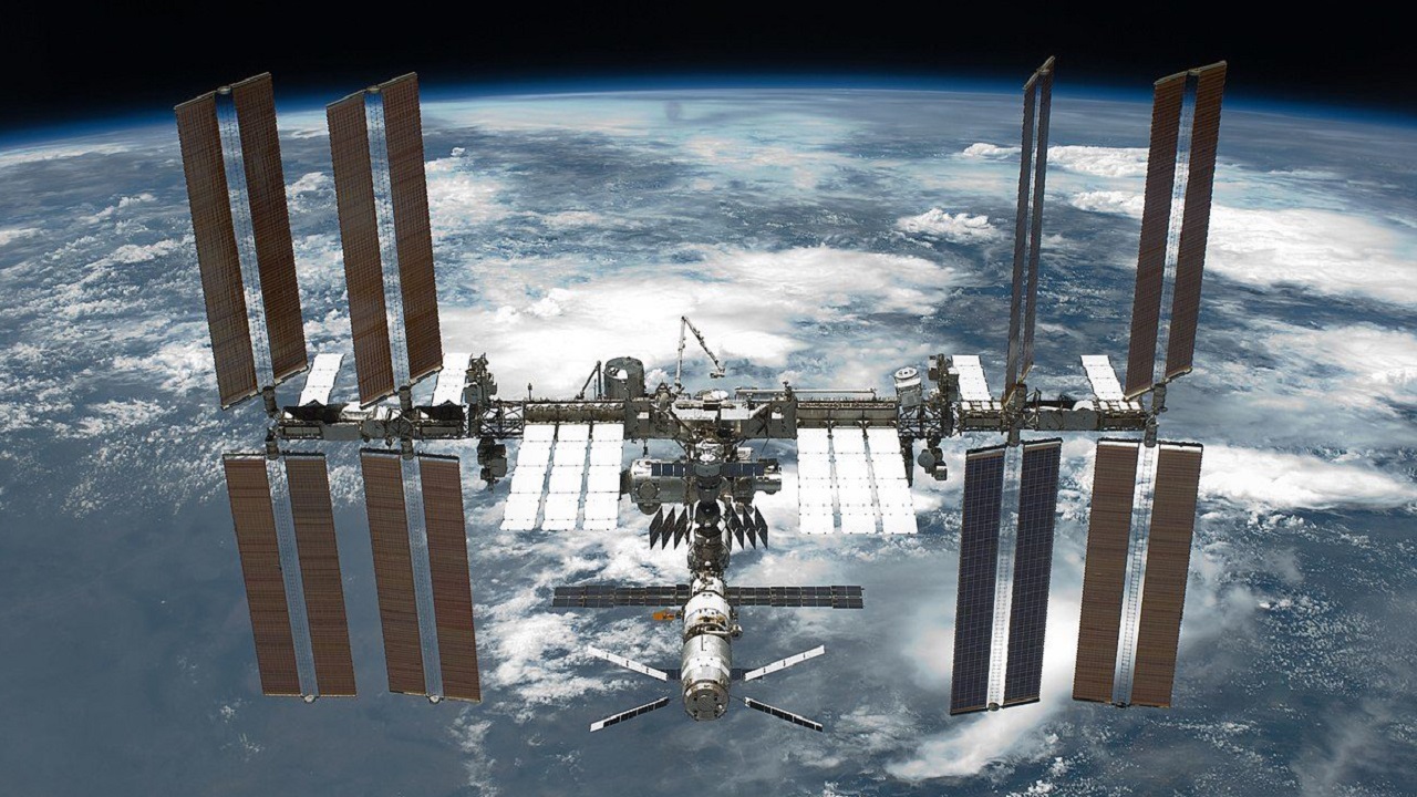 Russia: sospesa la cooperazione con la ISS fino a quando le sanzioni non saranno rimosse thumbnail