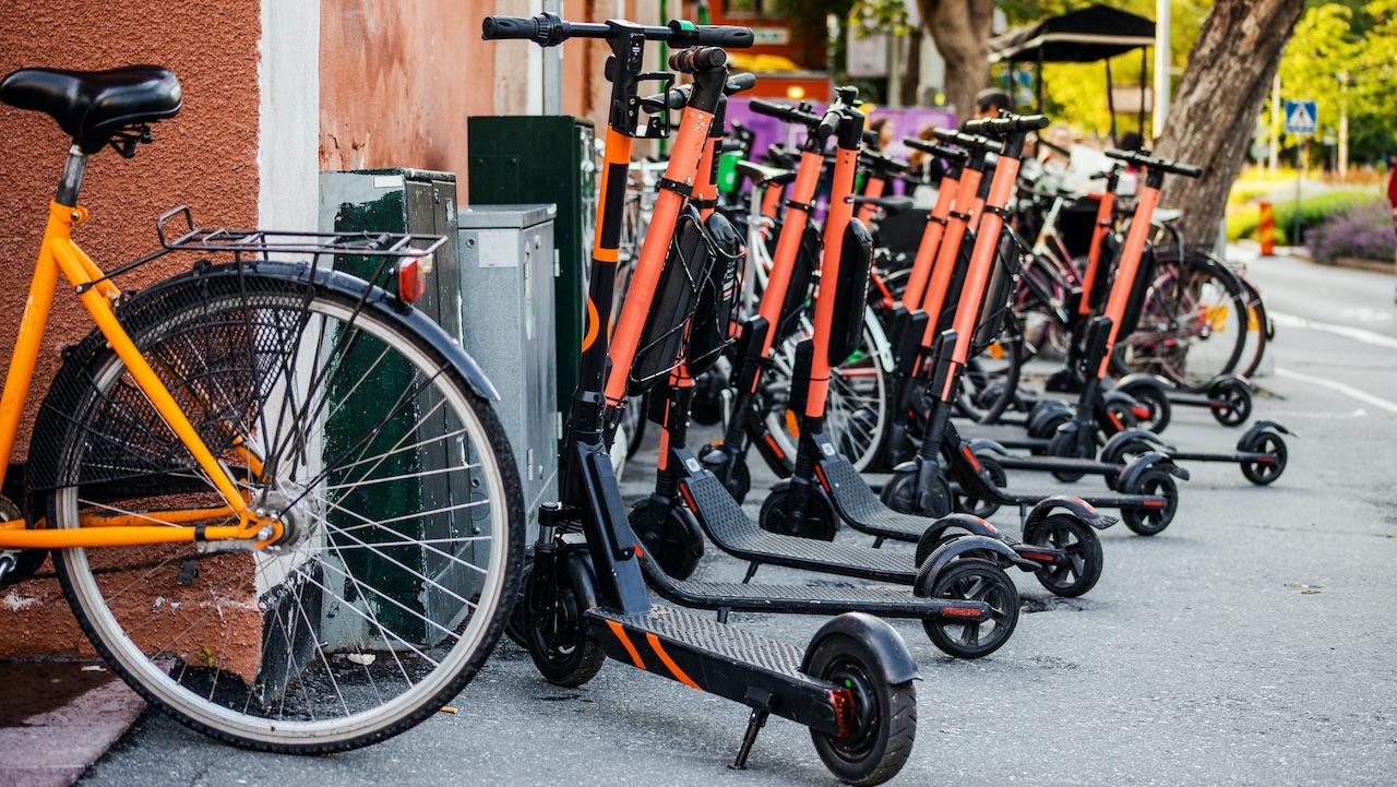 Bonus mobilità sostenibile per bici e monopattini: come fare domanda thumbnail