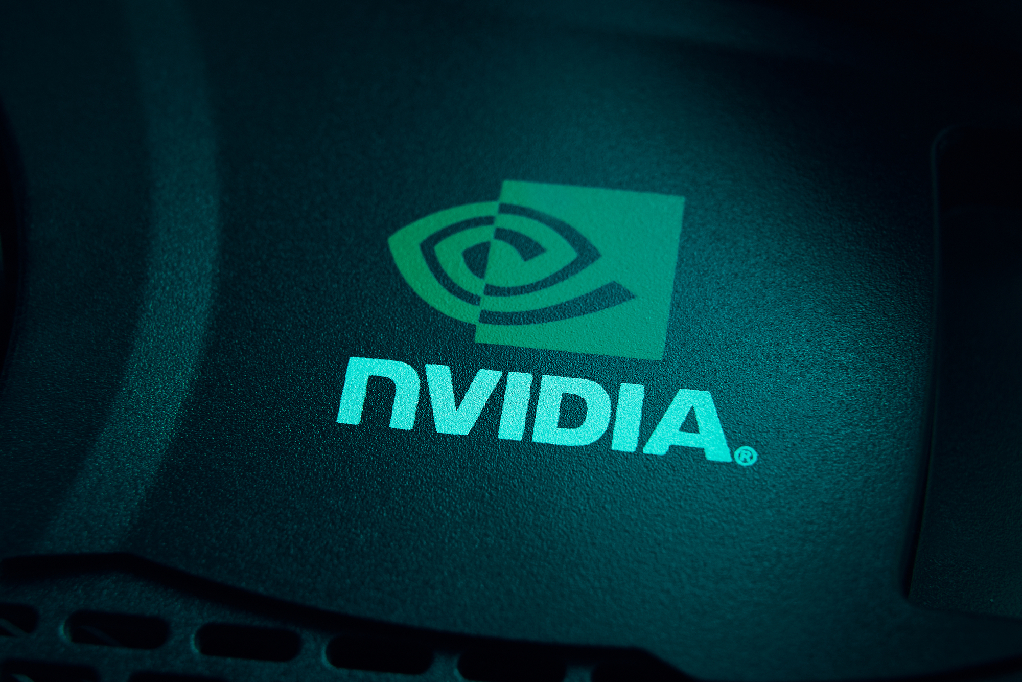 La campagna Pronte e in Stock di NVIDIA continua: ecco le nuove GPU disponibili thumbnail