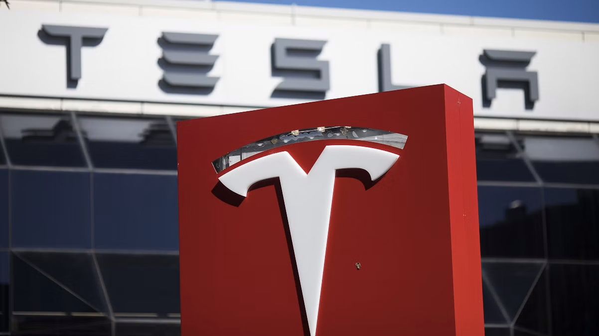 Le azioni Tesla scendono (di nuovo) del 11% thumbnail