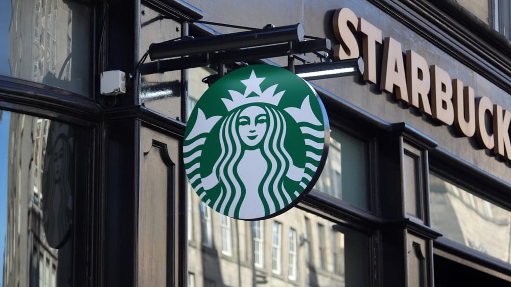 Starbucks chiude caffetterie Russia tech princess