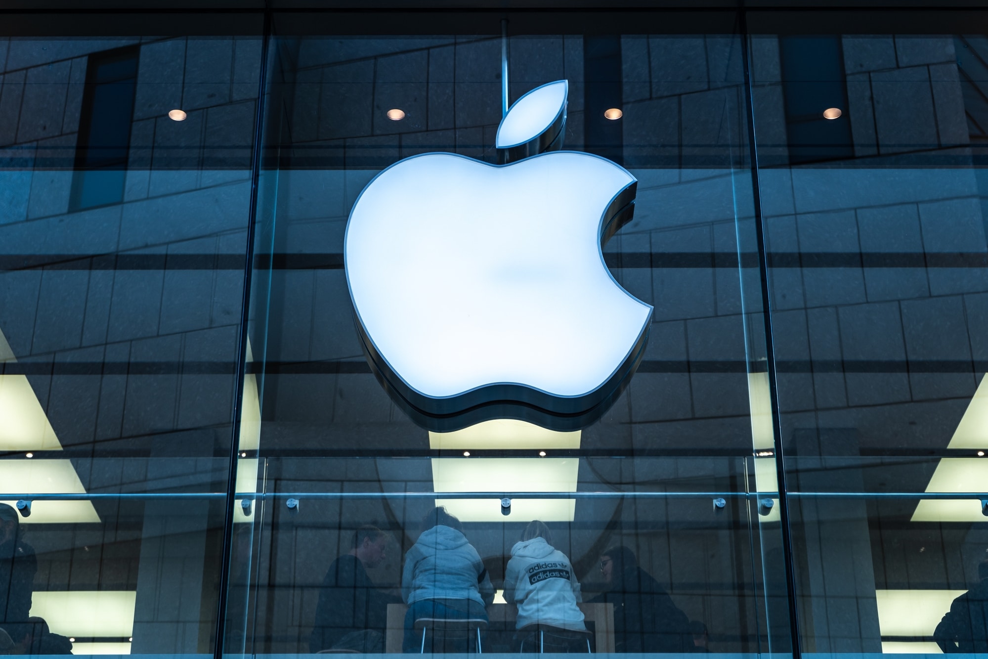 Apple acquista brevetti da LG thumbnail
