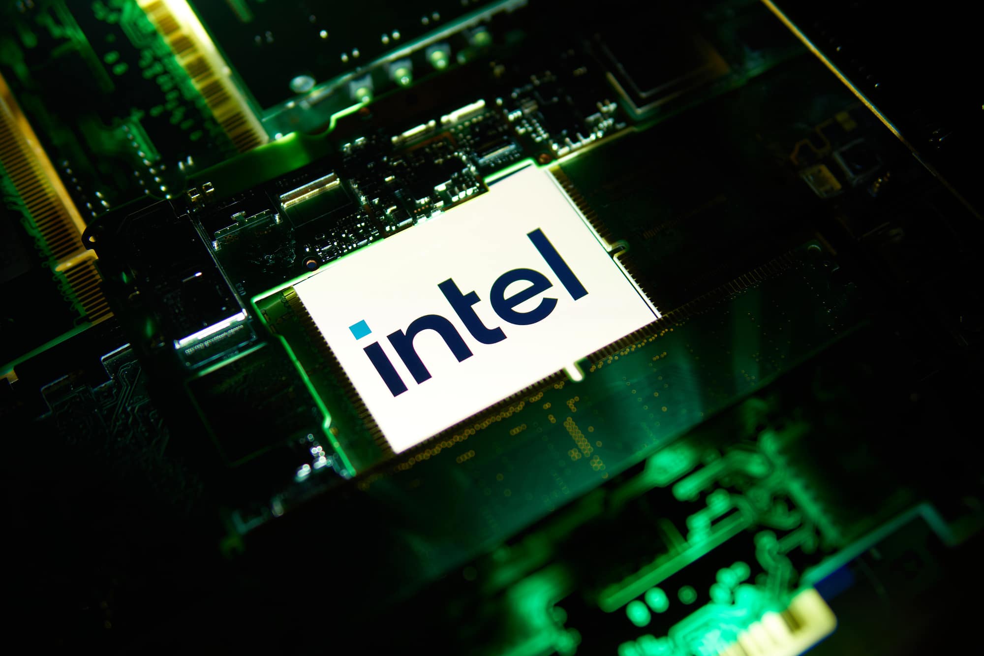 Intel apre le porte del suo museo virtuale thumbnail