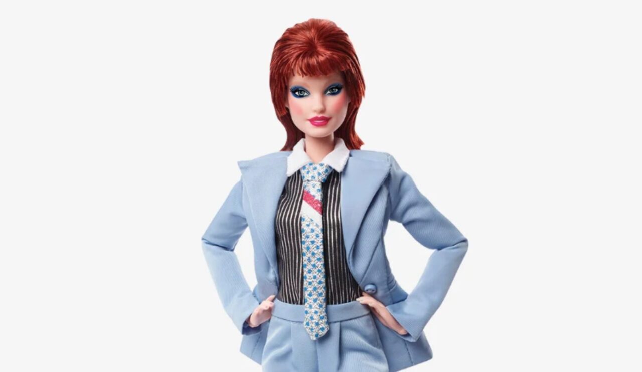 Mattel lancia una seconda Barbie dedicata a David Bowie thumbnail