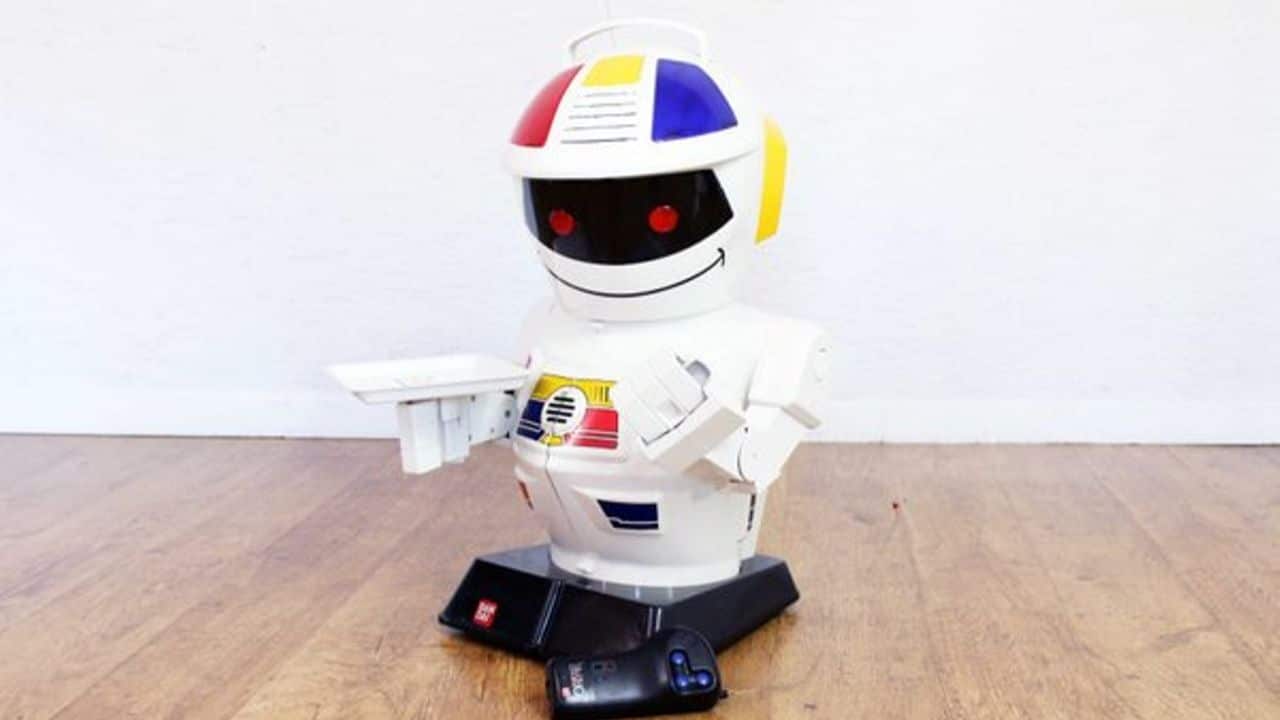 Emiglio, il robot icona degli anni Novanta thumbnail