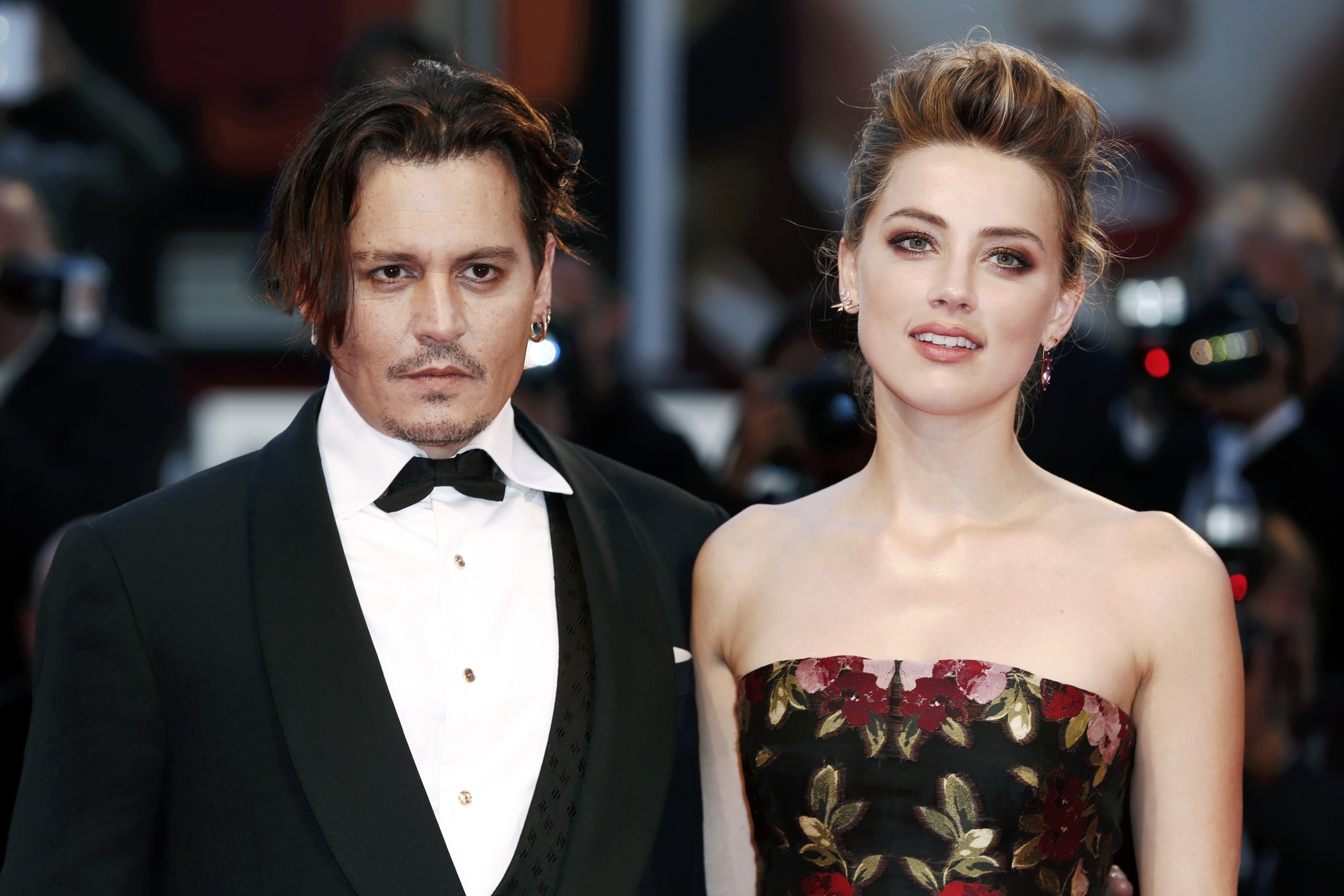 I legali di Johnny Depp negano che i social abbiano influenzato il processo contro Amber Heard thumbnail