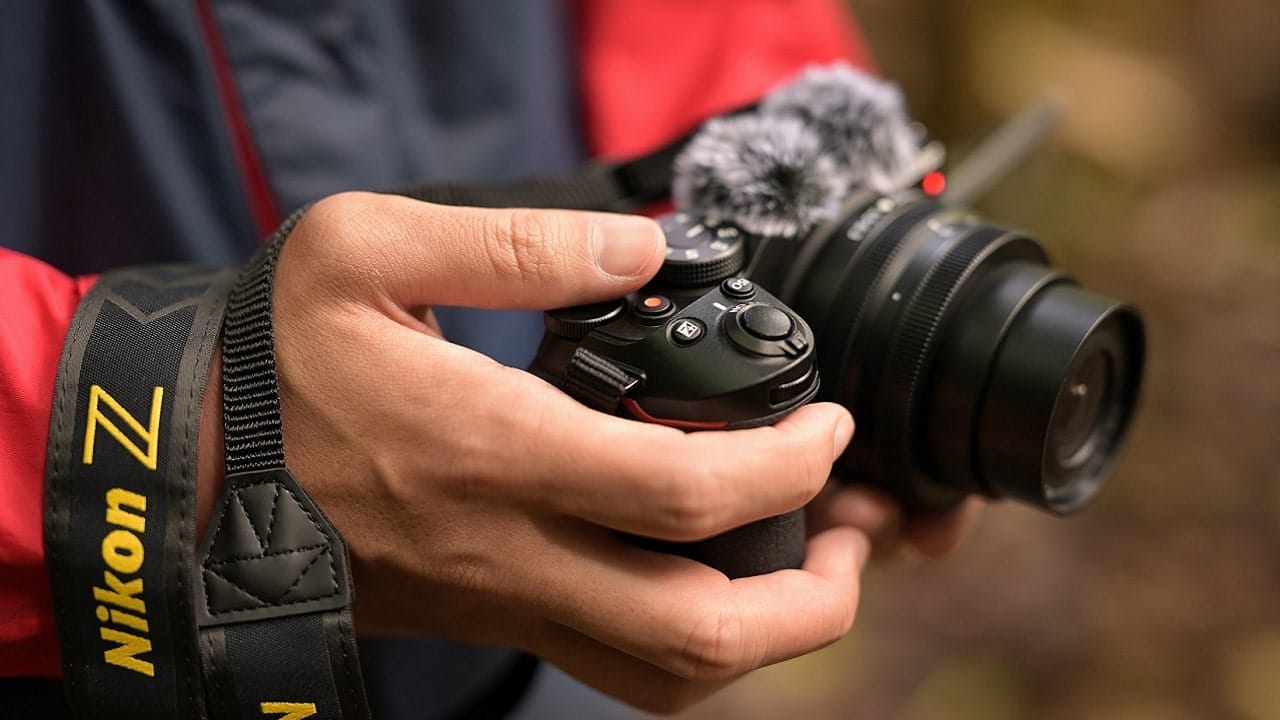 Nikon e AFP: una partnership per l’autenticità delle immagini nel giornalismo thumbnail
