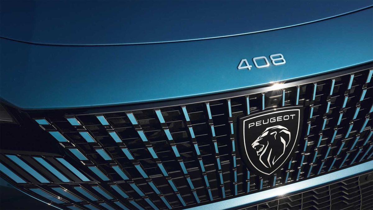 Peugeot 408, il SUV coupè sarà disponibile nelle versioni ibrida plug-in ed elettrica thumbnail