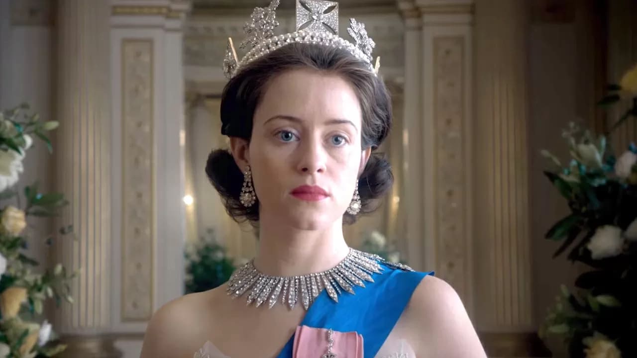 Secondo alcuni nobili Netflix "ha cercato di distruggere la famiglia reale con The Crown" thumbnail