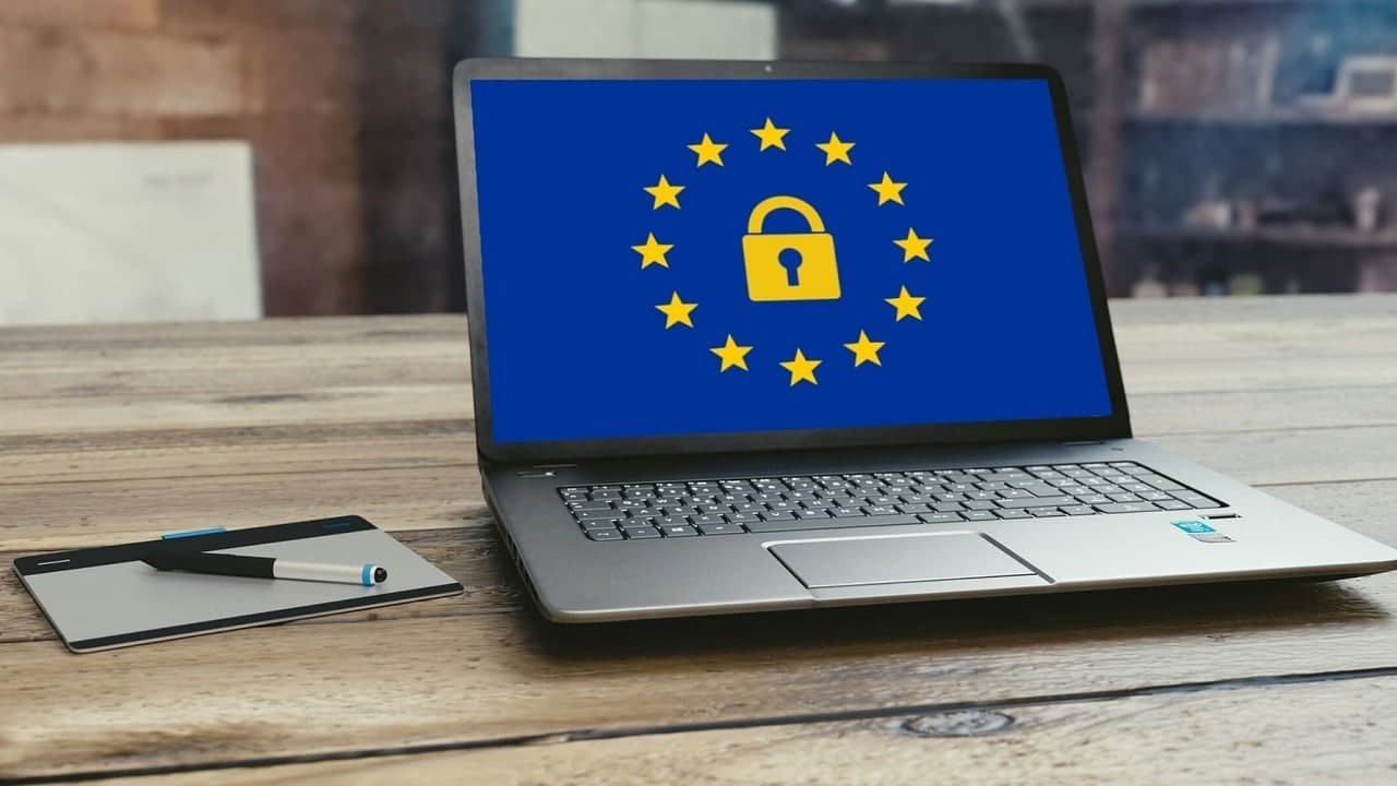 L'Europa vara le regole per rimuovere contenuti terroristici online thumbnail