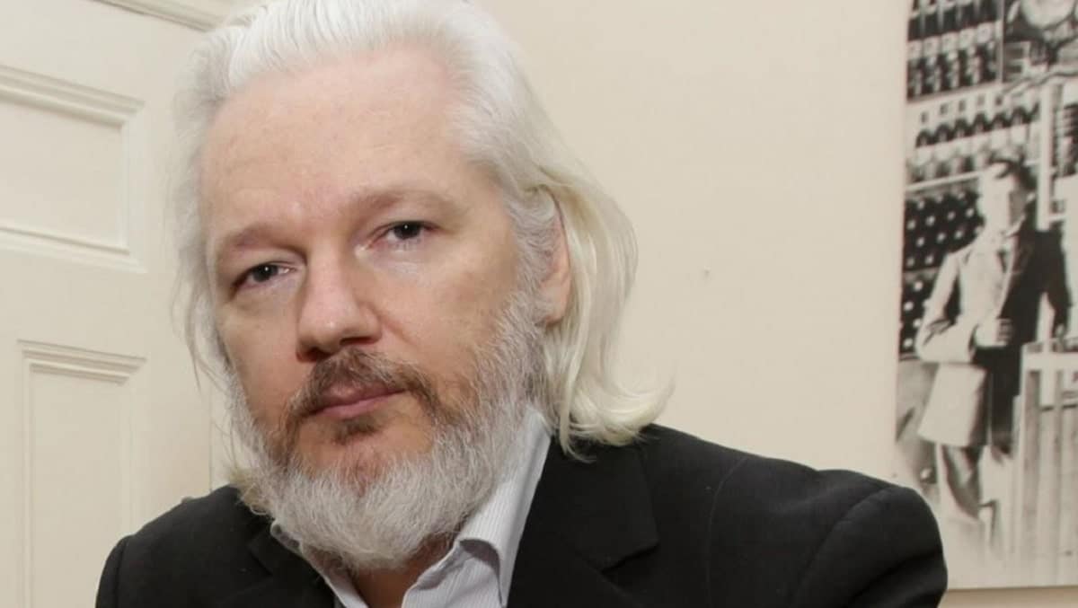 Assange, il Regno Unito ordina l'estradizione negli Stati Uniti thumbnail