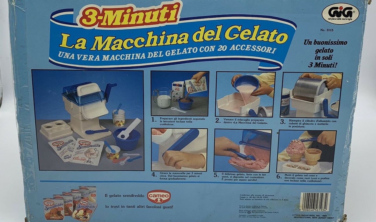 C’era una volta la (temutissima) macchina per fare il gelato. La macchina del tempo thumbnail