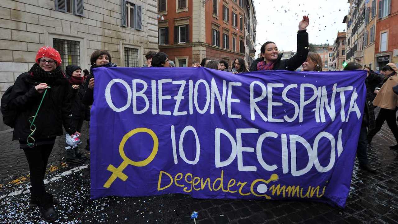 Freedomleaks, la piattaforma a difesa dell'aborto in Italia thumbnail