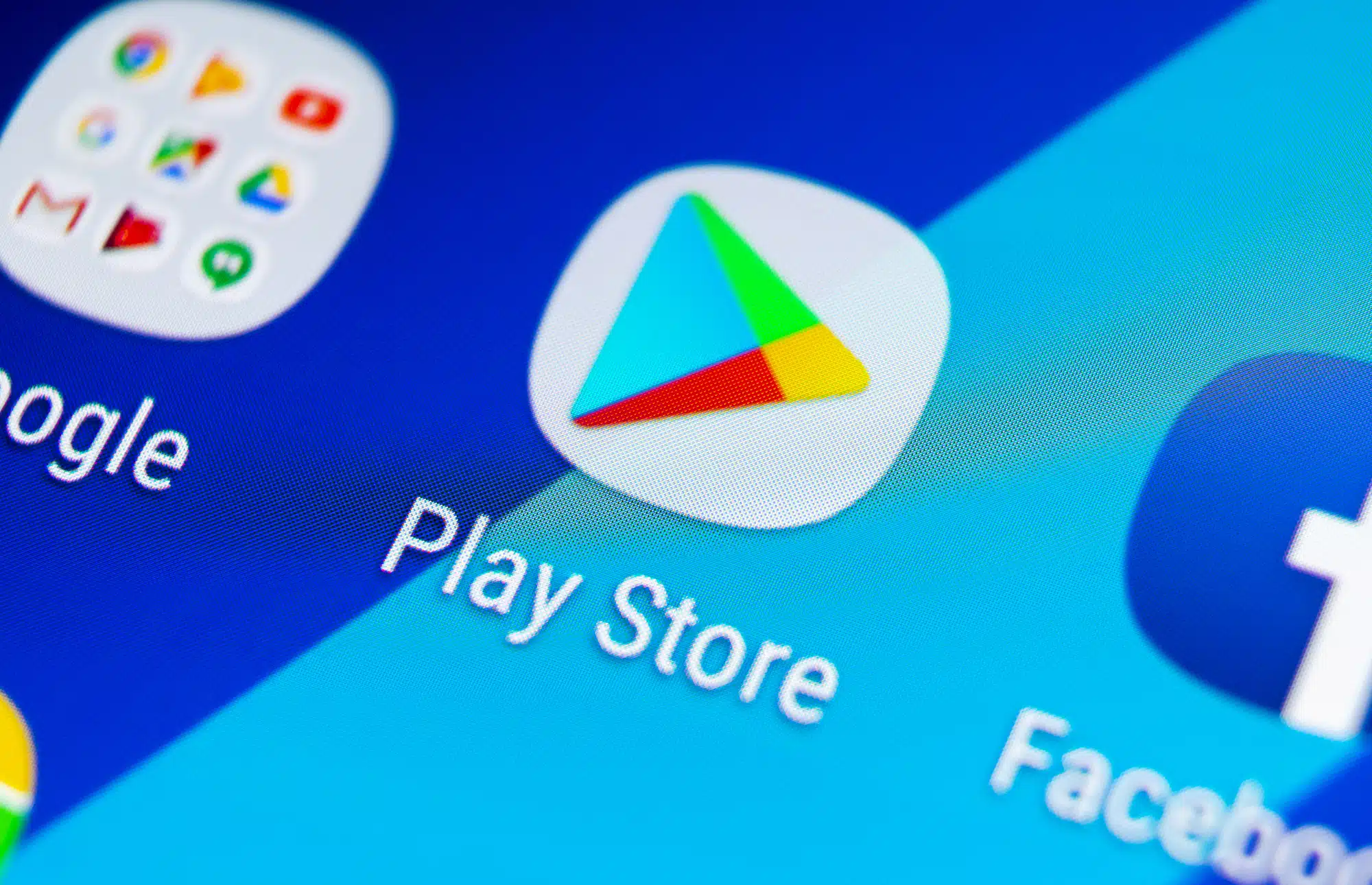 Il Google Play Store festeggia i suoi primi 10 anni con un nuovo logo e una promo esclusiva thumbnail