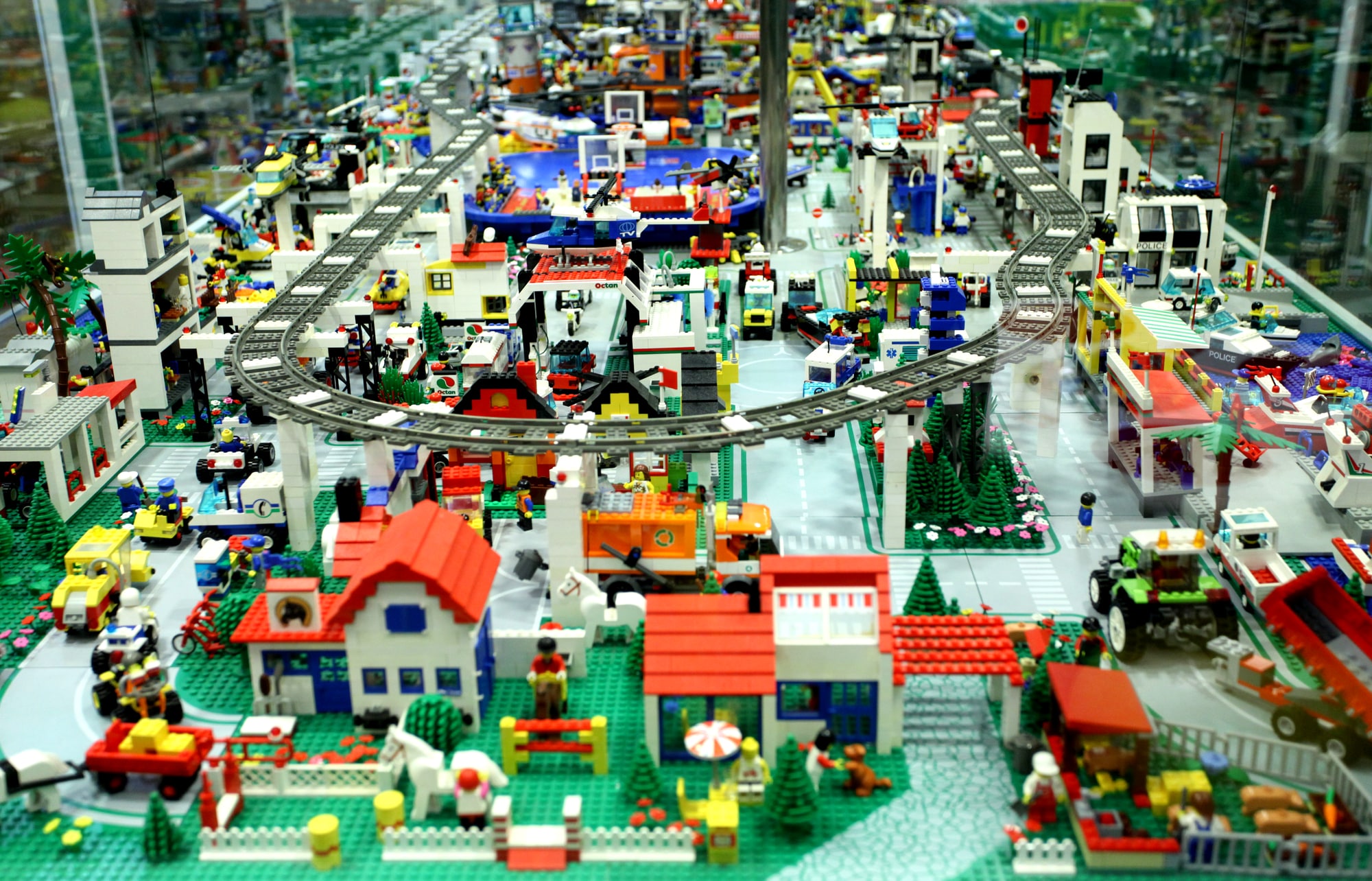 LEGO abbandona la Russia e interrompe le sue attività nel Paese thumbnail