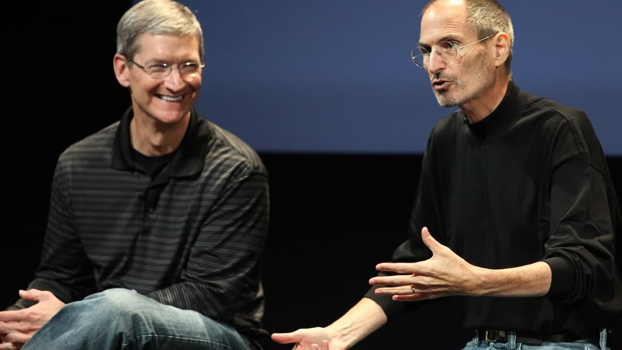 Tim Cook ricorda Steve Jobs, che riceve la Medal of Freedom thumbnail