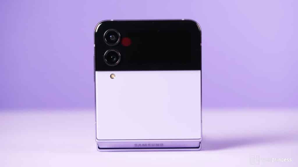 Samsung Galaxy Z Flip 4 recensione fotocamera 1.1.8