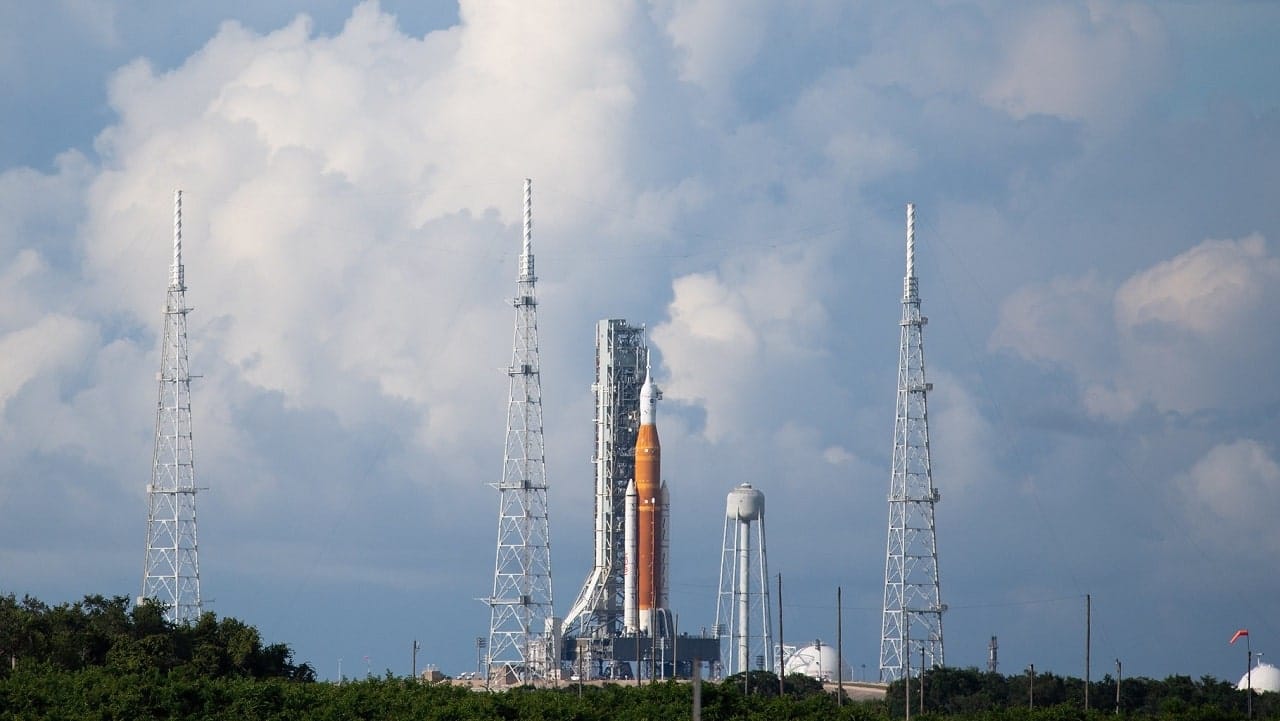 NASA rimanda il lancio di Artemis 1 (e spiega il perché) thumbnail
