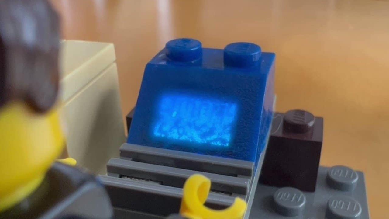 Come un mattoncino LEGO può diventare un computer thumbnail