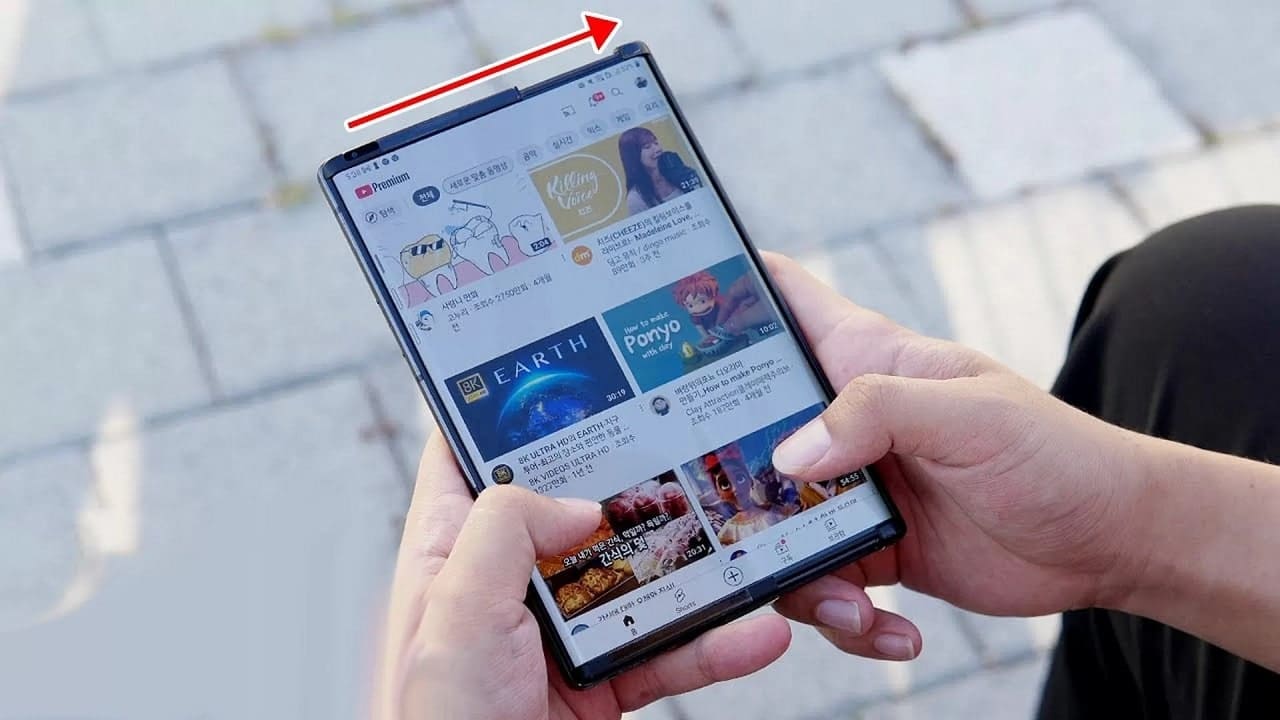 Un video mostra lo smartphone LG Rollable, mai arrivato sul mercato thumbnail
