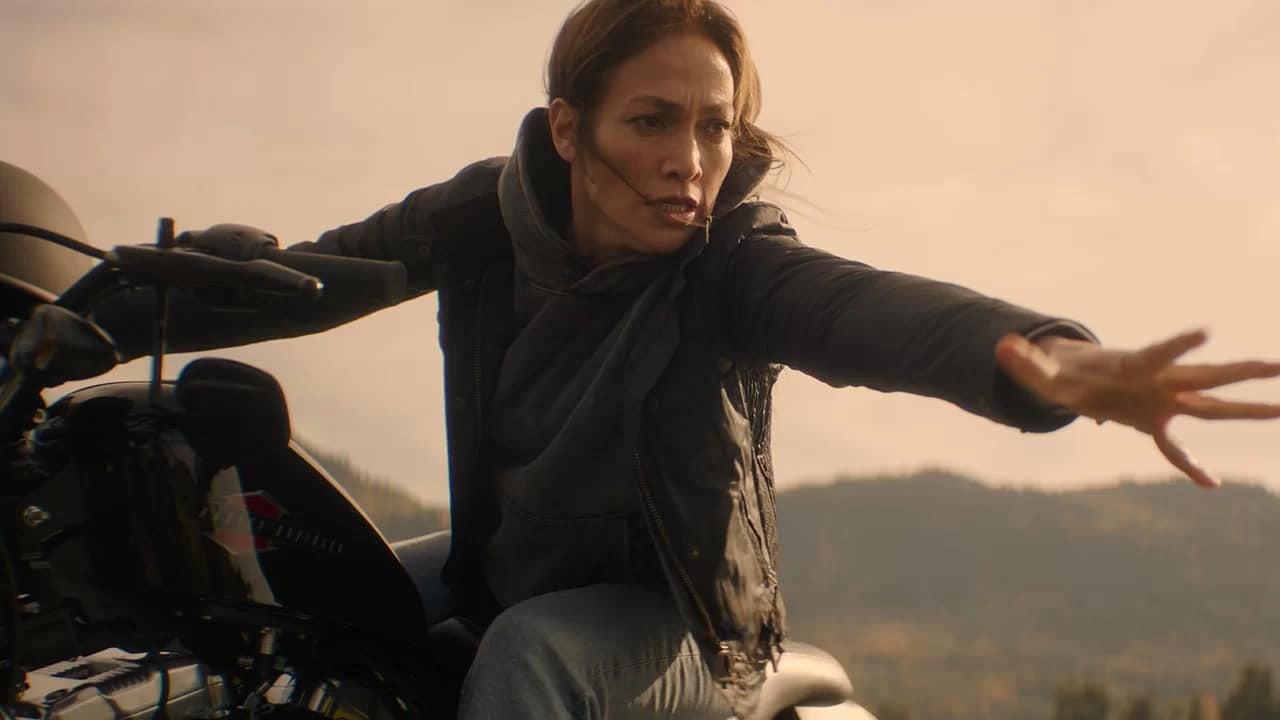 The Mother: teaser trailer del film con Jennifer Lopez thumbnail