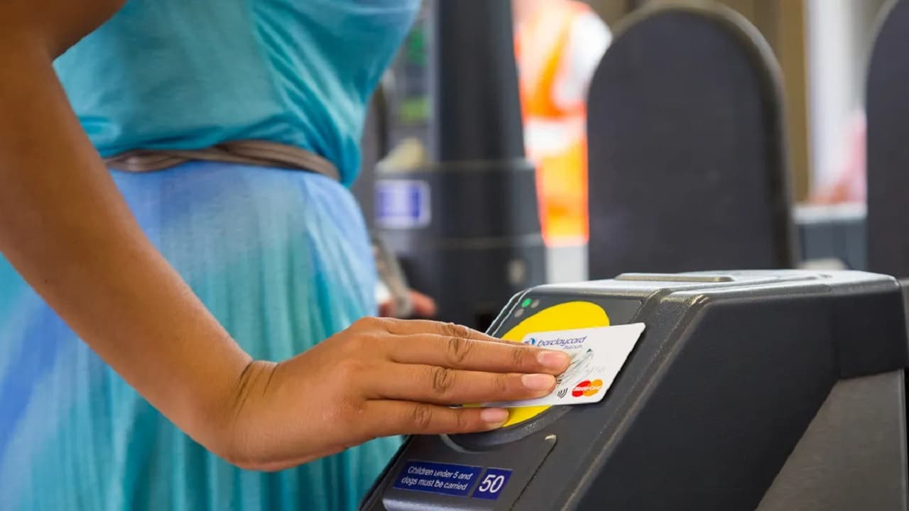 Trasporto pubblico: gli italiani credono che la mobilità possa beneficiare dei pagamenti contactless thumbnail