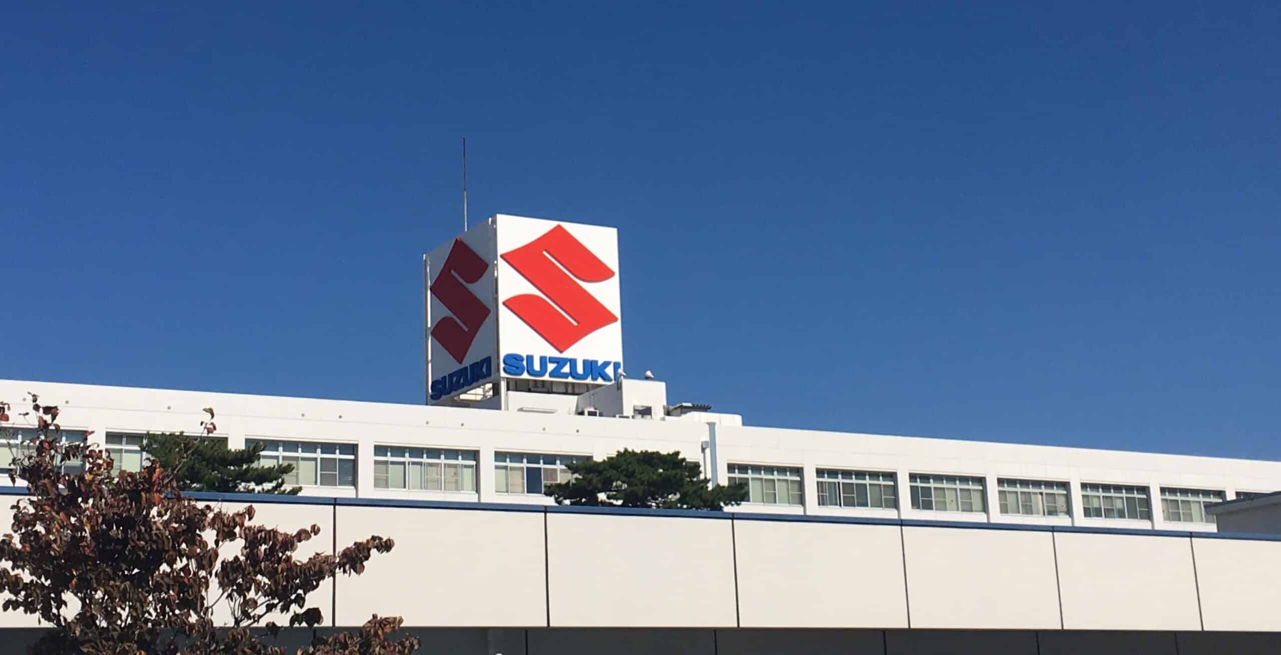 Suzuki annuncia i risultati del primo trimestre dell'esercizio 2022: cresce il fatturato thumbnail