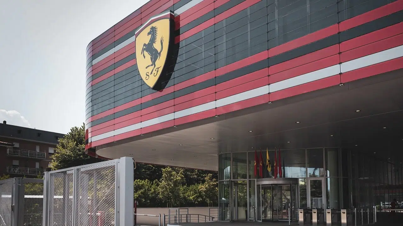 Ferrari sotto attacco hacker con richiesta di riscatto per alcuni dati dei clienti thumbnail