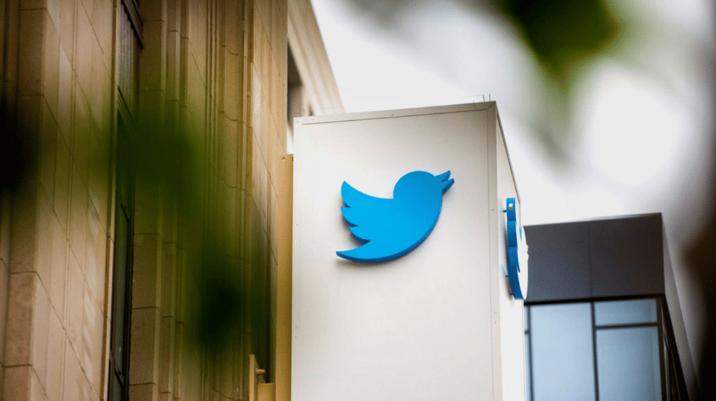 Twitter spazi pubblicitari alto rischio musk