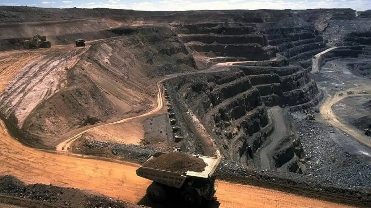 Il Canada caccia le aziende cinesi dalle miniere di litio thumbnail