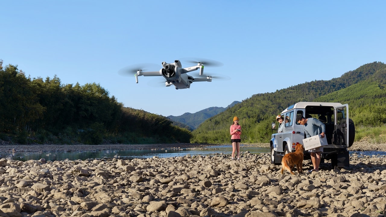 DJI Mini 3, drone da meno di 249 grammi per ogni avventura thumbnail