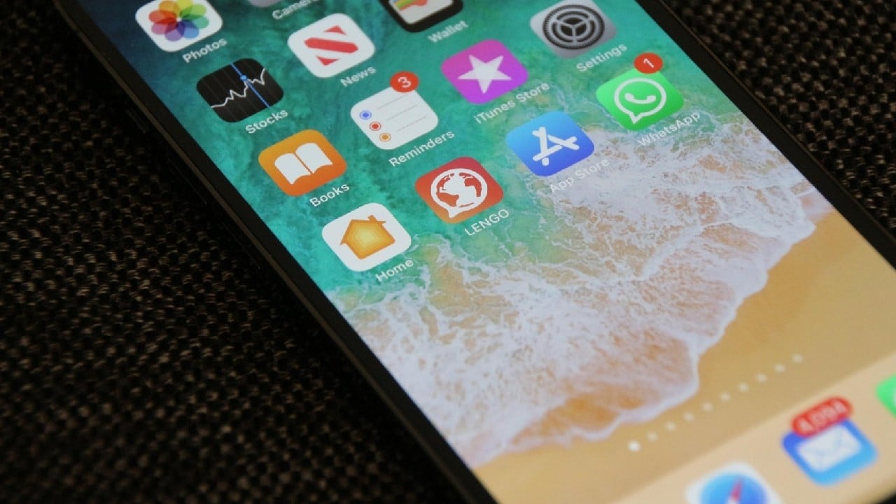 Apple, l’aggiornamento sospeso per la nuova app Casa. Cosa fare in caso di problemi thumbnail