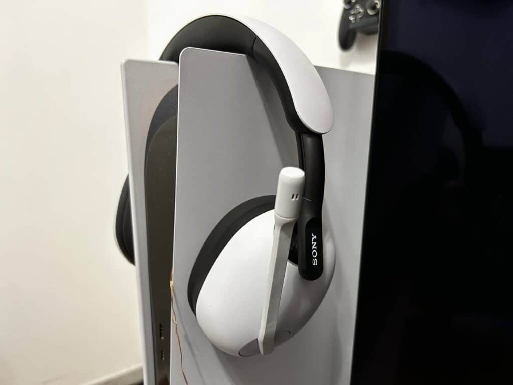 Recensione Sony INZONE H9, design futuristico e minimale