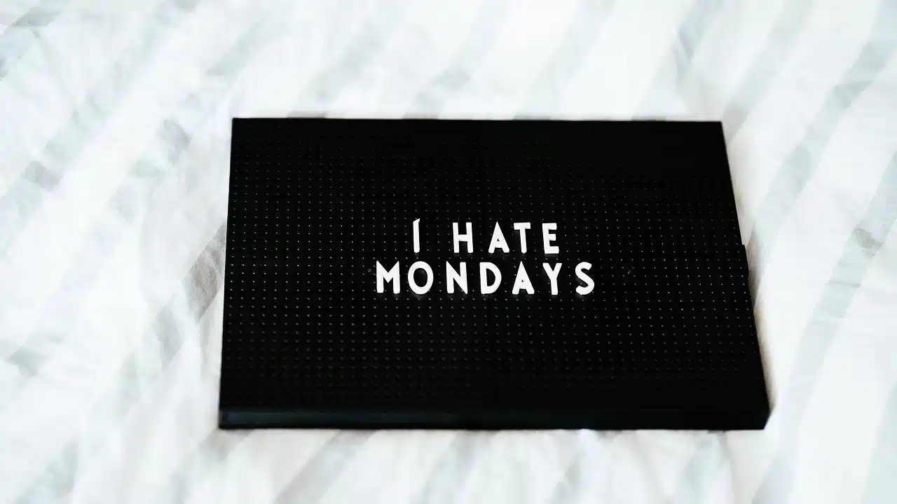 Il Blue Monday è il giorno più triste dell’anno. La bufala della settimana thumbnail