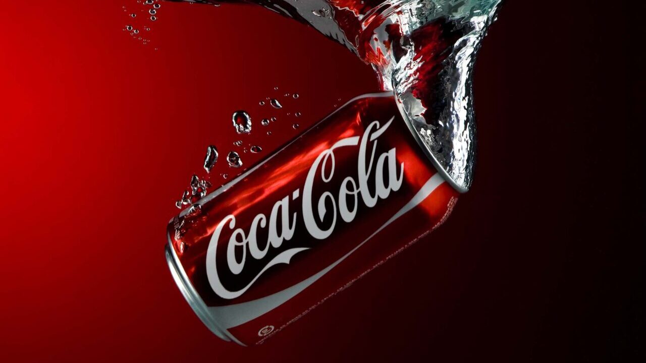 Coca-Cola potrebbe lanciare un proprio smartphone: trapela un render del ColaPhone thumbnail