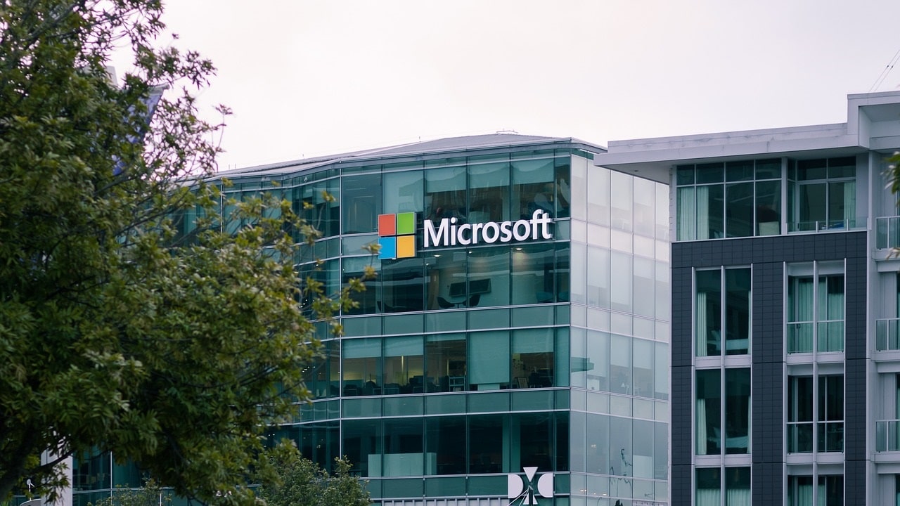 Microsoft chiude in positivo il secondo trimestre grazie ai servizi cloud: +2% sui ricavi thumbnail
