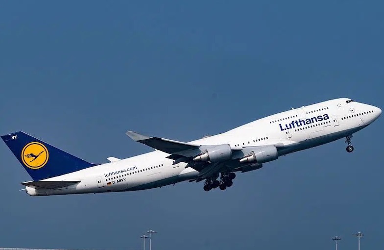 Lufthansa Boeing