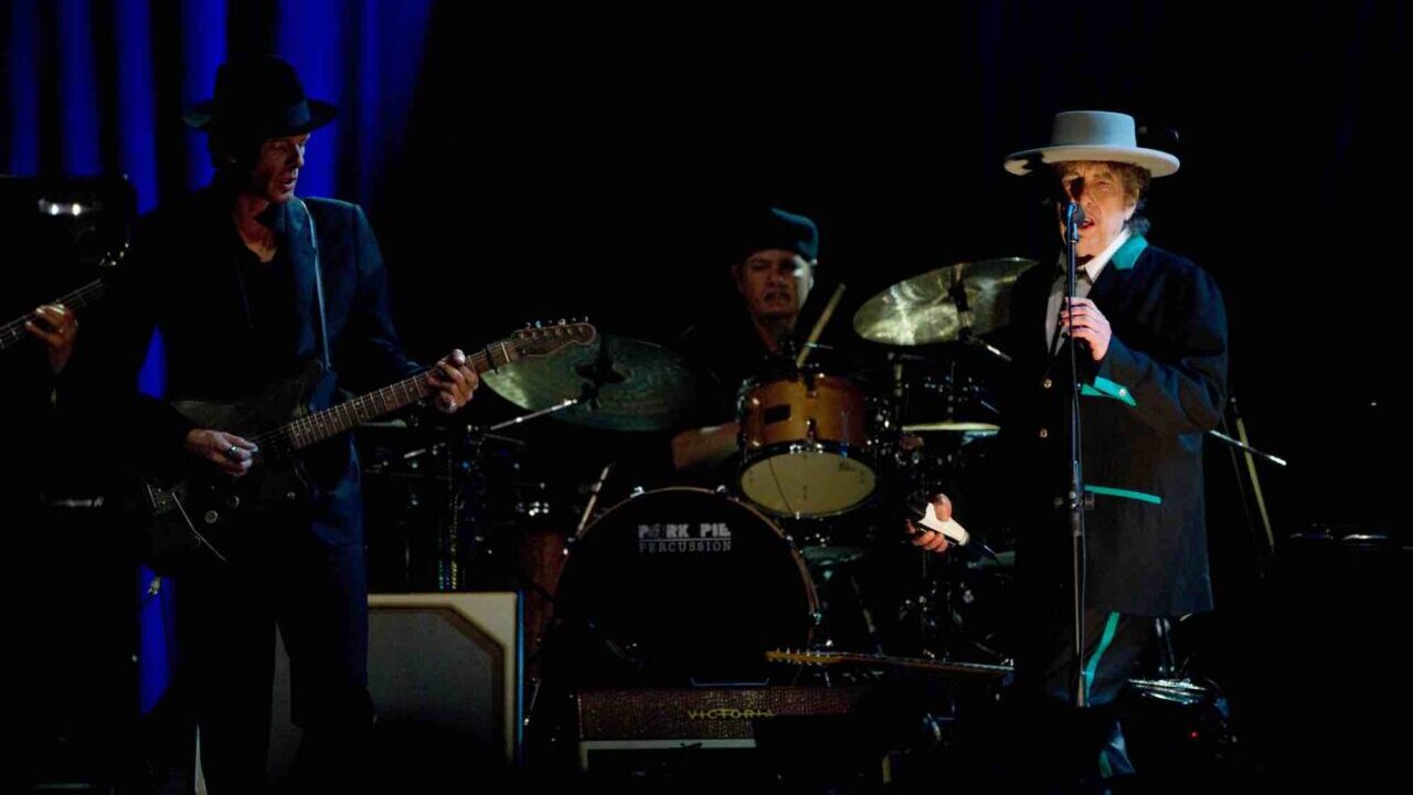 Bob Dylan annuncia cinque concerti in Italia con divieto di smartphone thumbnail