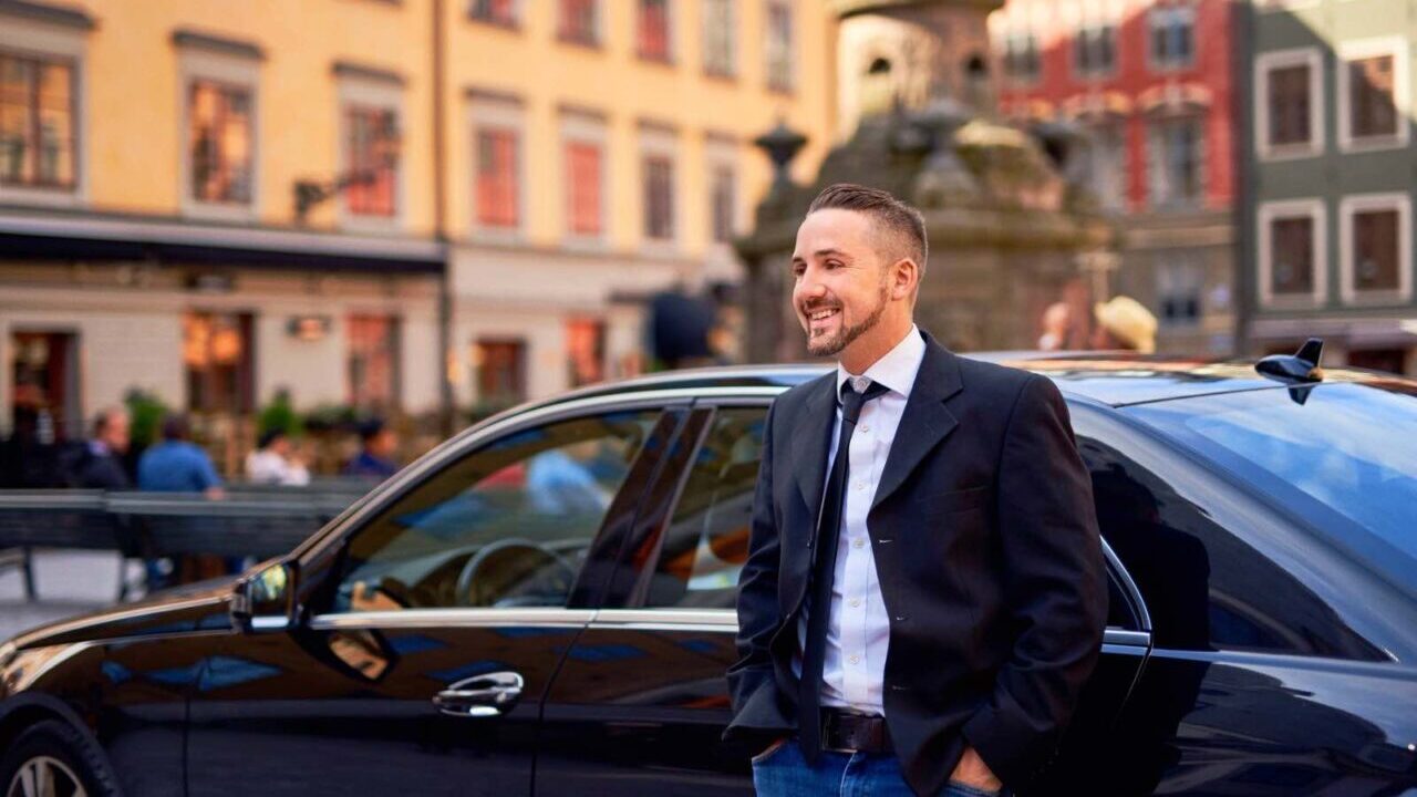 Uber Black festeggia 10 anni in Italia con 13 milioni di corse thumbnail